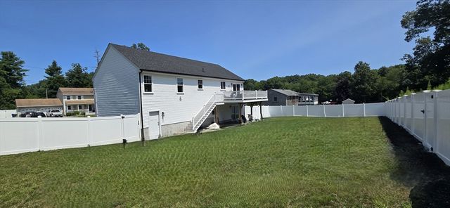 29 Phyllis Rd, Taunton, MA 02780