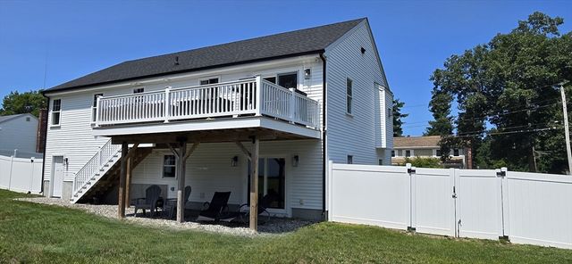 29 Phyllis Rd, Taunton, MA 02780