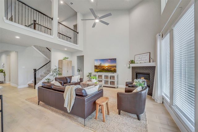 409 Piney Rocks Lane, Waller, TX 77484