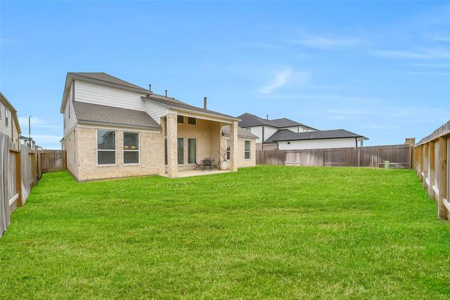 409 Piney Rocks Lane, Waller, TX 77484