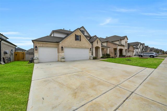 409 Piney Rocks Lane, Waller, TX 77484
