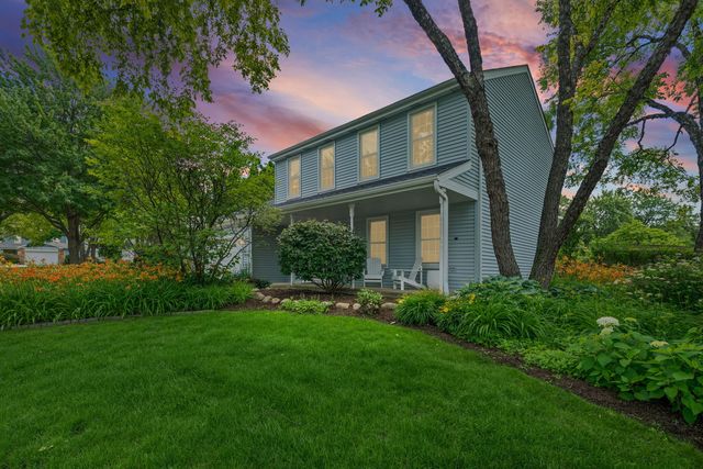 281 Tyler Court, Libertyville, IL 60048