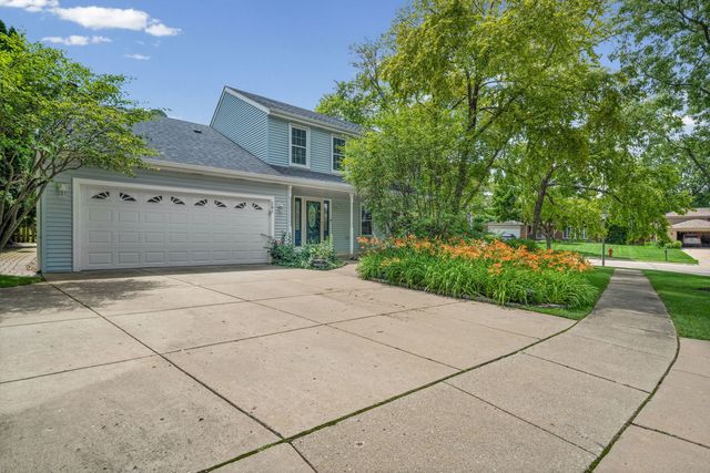 281 Tyler Court, Libertyville, IL 60048