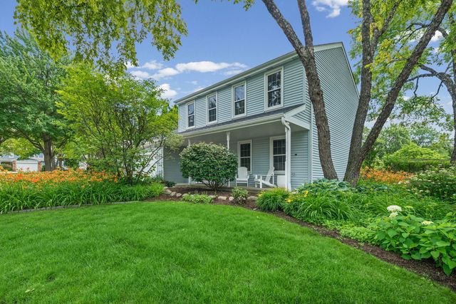 281 Tyler Court, Libertyville, IL 60048