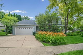 281 Tyler Court, Libertyville, IL 60048