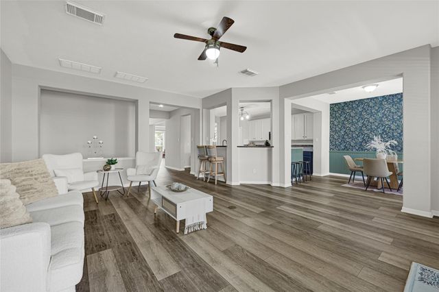 17726 Creek Bluff Lane, Cypress, TX 77433