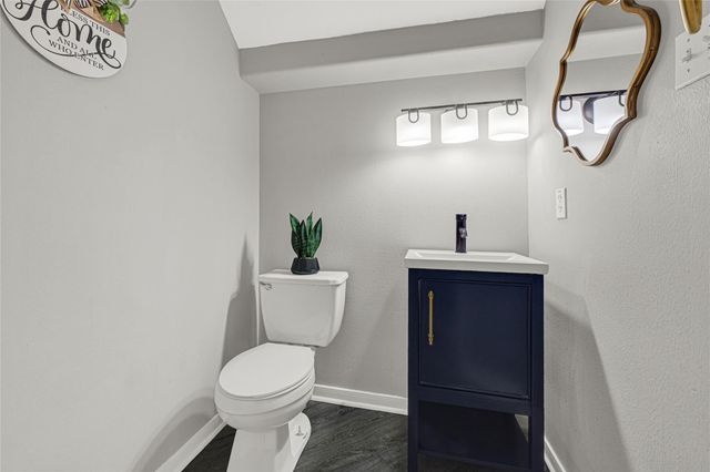 17726 Creek Bluff Lane, Cypress, TX 77433