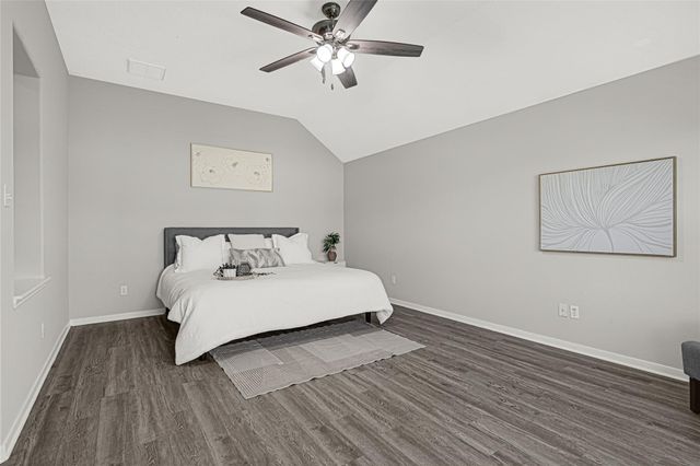 17726 Creek Bluff Lane, Cypress, TX 77433