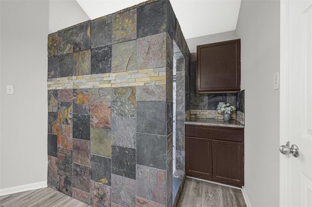 17726 Creek Bluff Lane, Cypress, TX 77433