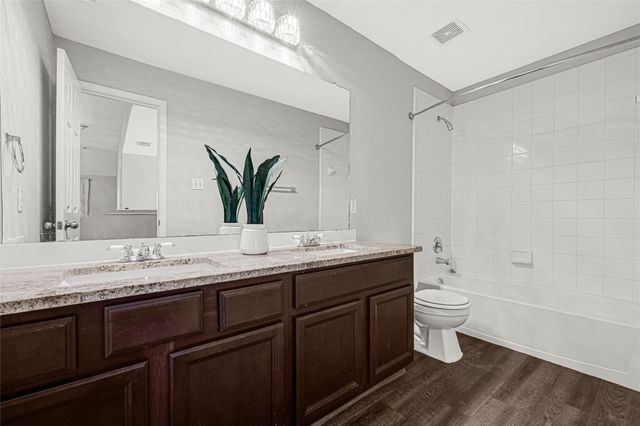 17726 Creek Bluff Lane, Cypress, TX 77433