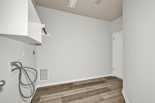 17726 Creek Bluff Lane, Cypress, TX 77433