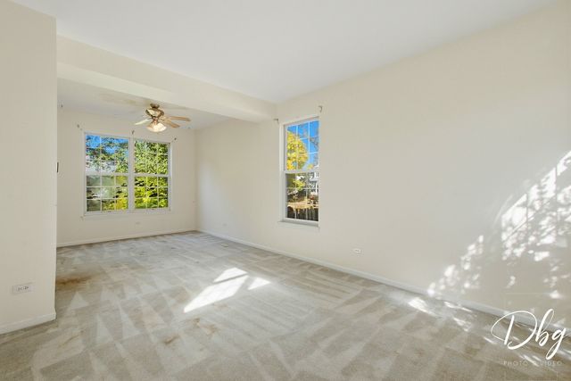 941 W CAMBRIDGE Court, Grayslake, IL 60030