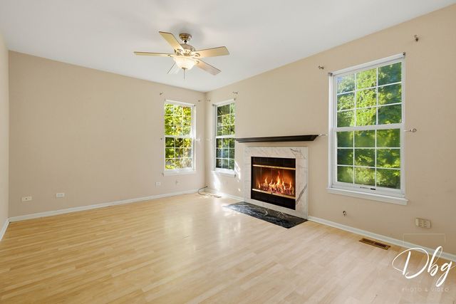941 W CAMBRIDGE Court, Grayslake, IL 60030