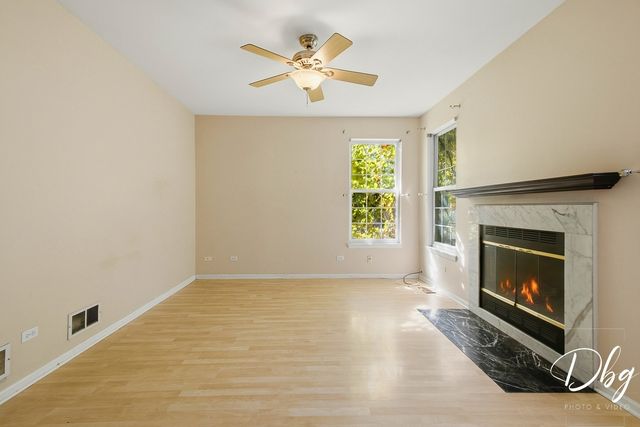 941 W CAMBRIDGE Court, Grayslake, IL 60030