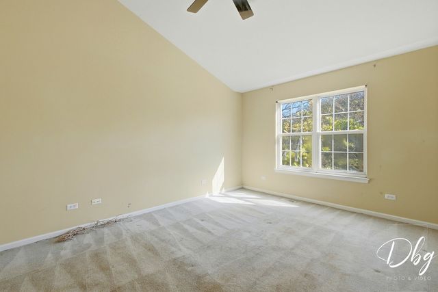 941 W CAMBRIDGE Court, Grayslake, IL 60030