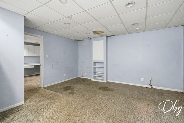 941 W CAMBRIDGE Court, Grayslake, IL 60030