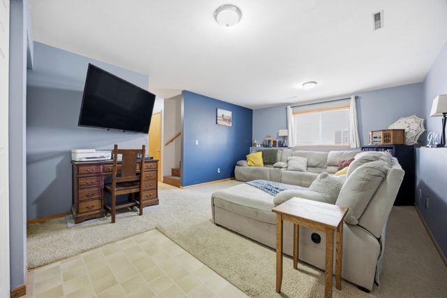 3026 32nd Street S, Fargo, ND 58103