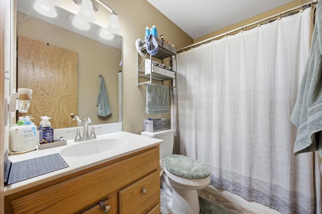 3026 32nd Street S, Fargo, ND 58103