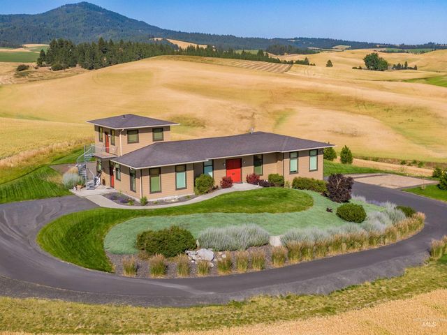 1010 Idlers Rest Rd, Moscow, ID 83843