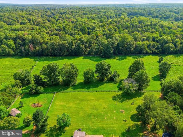 9411 GREEN MEADOWS RD, Warrenton, VA 20187