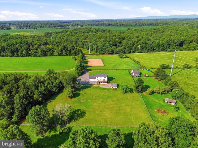 9411 GREEN MEADOWS RD, Warrenton, VA 20187