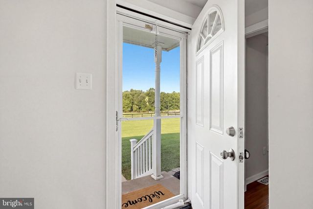 9411 GREEN MEADOWS RD, Warrenton, VA 20187