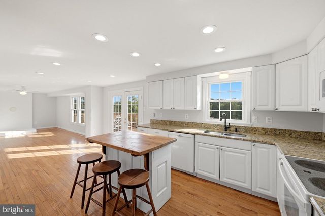9411 GREEN MEADOWS RD, Warrenton, VA 20187