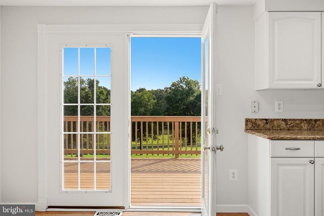 9411 GREEN MEADOWS RD, Warrenton, VA 20187