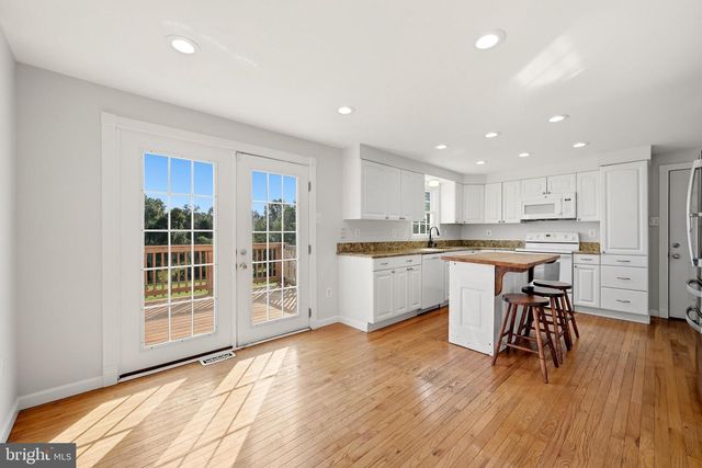9411 GREEN MEADOWS RD, Warrenton, VA 20187