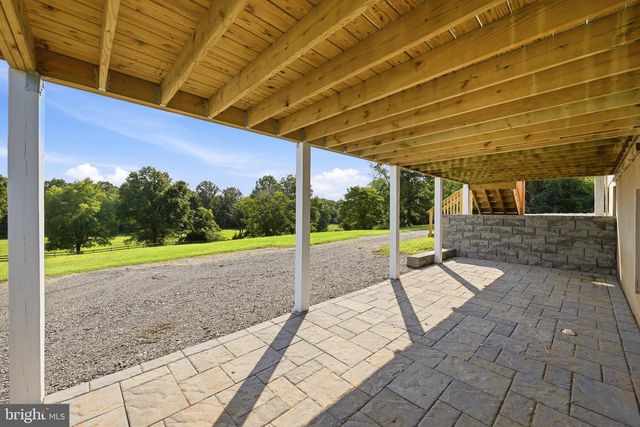 9411 GREEN MEADOWS RD, Warrenton, VA 20187