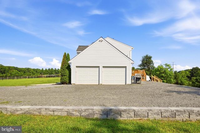 9411 GREEN MEADOWS RD, Warrenton, VA 20187