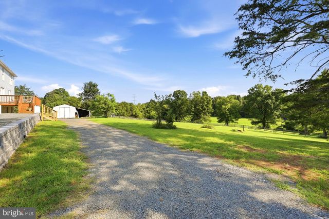 9411 GREEN MEADOWS RD, Warrenton, VA 20187