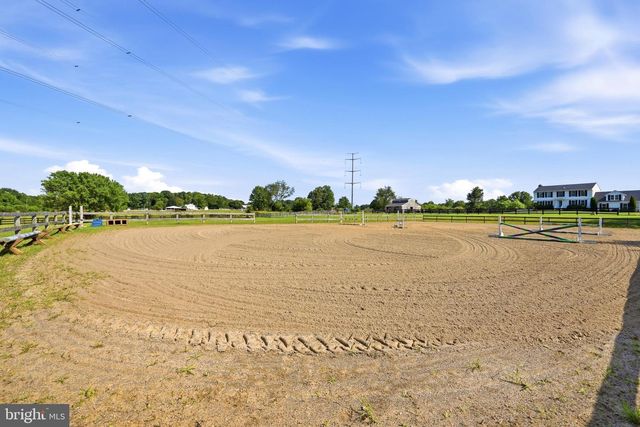 9411 GREEN MEADOWS RD, Warrenton, VA 20187