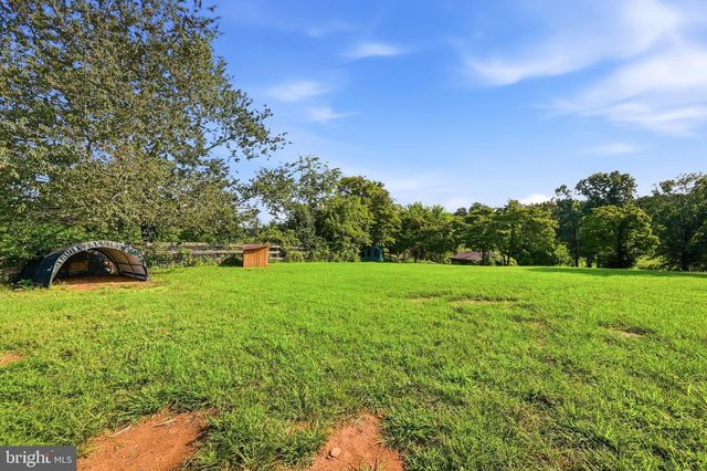 9411 GREEN MEADOWS RD, Warrenton, VA 20187