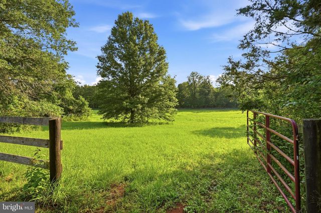 9411 GREEN MEADOWS RD, Warrenton, VA 20187