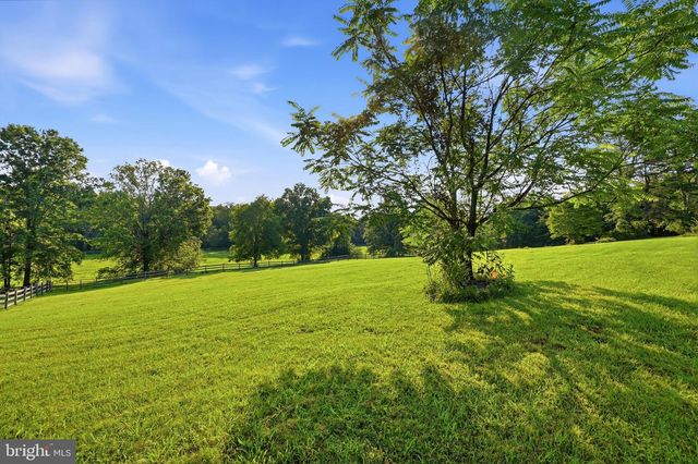 9411 GREEN MEADOWS RD, Warrenton, VA 20187