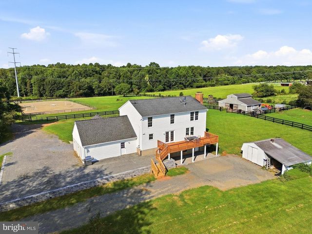 9411 GREEN MEADOWS RD, Warrenton, VA 20187