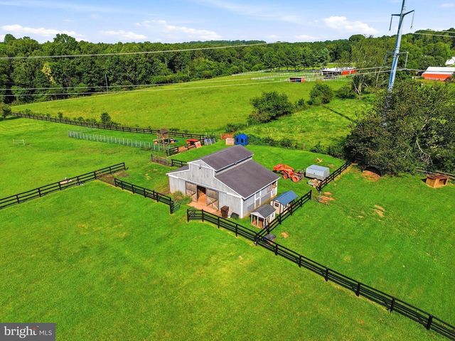 9411 GREEN MEADOWS RD, Warrenton, VA 20187