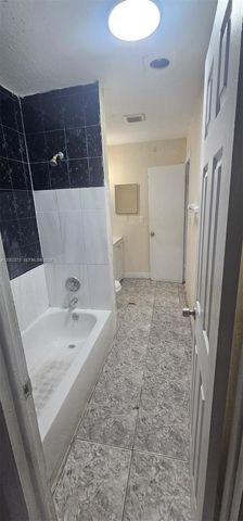 3932 NW 207th St Road, Miami Gardens, FL 33055