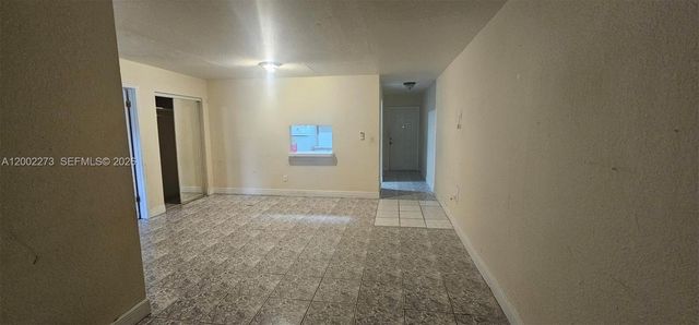 3932 NW 207th St Road, Miami Gardens, FL 33055