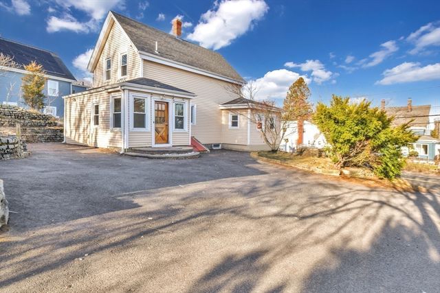 156 West St, Quincy, MA 02169