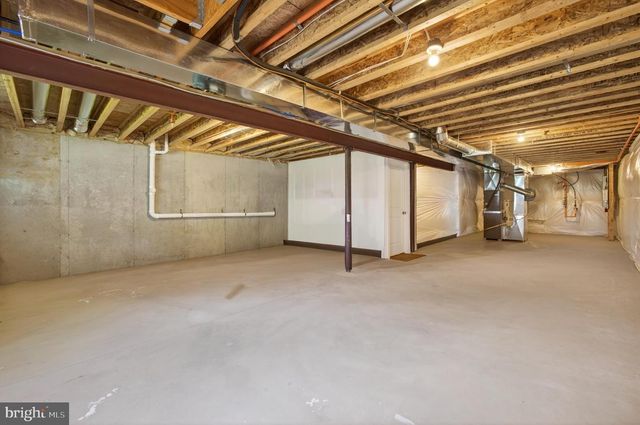 120 LARRABEE WAY, Royersford, PA 19468
