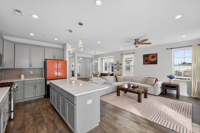 120 LARRABEE WAY, Royersford, PA 19468