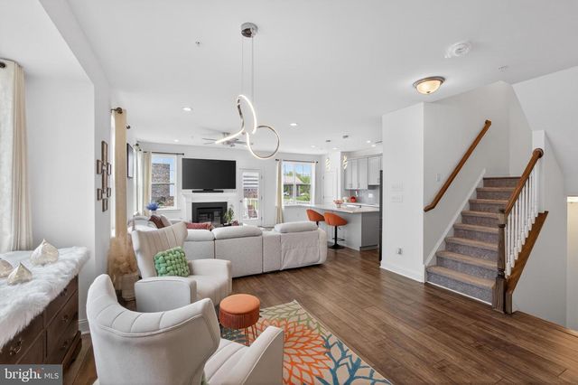 120 LARRABEE WAY, Royersford, PA 19468