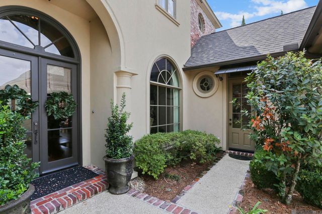 18556 Fairway Oaks Ct, Baton Rouge, LA 70809