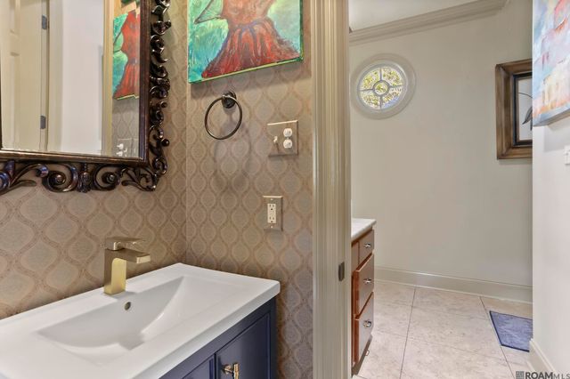 18556 Fairway Oaks Ct, Baton Rouge, LA 70809