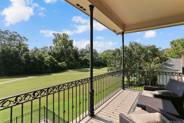 18556 Fairway Oaks Ct, Baton Rouge, LA 70809