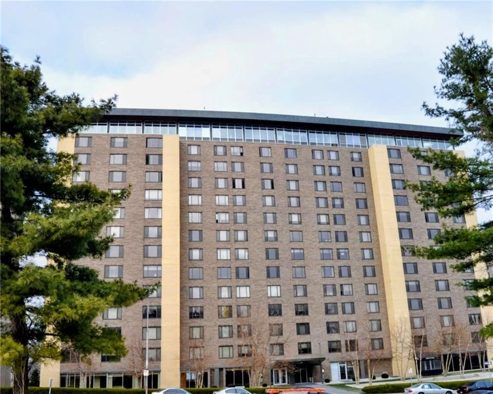 600 E 8th Street 5D, Kansas City, MO 64106