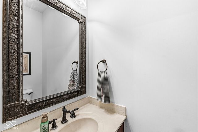 11631 Skyhawk Court, Fishers, IN 46037