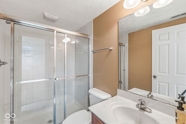 11631 Skyhawk Court, Fishers, IN 46037